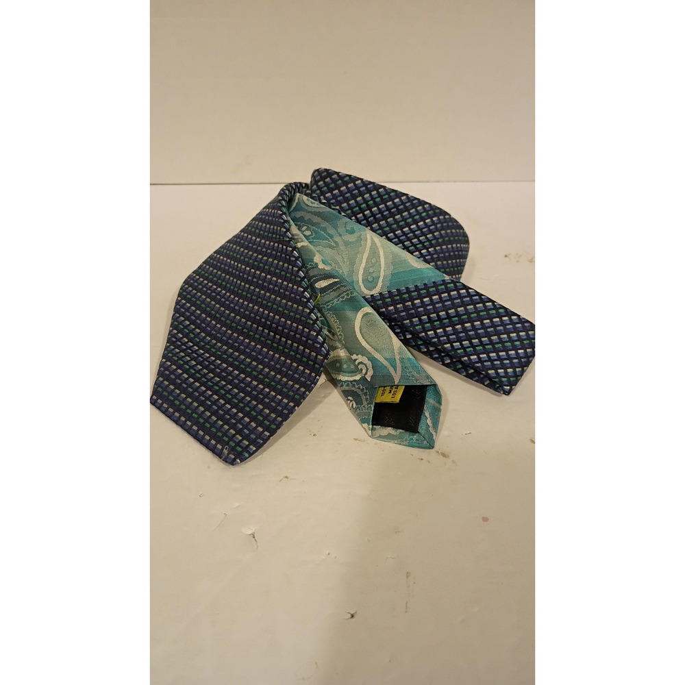 Robert Graham Mens Geometric Silk Tie Paisley Knowledge Wisdom. Classic/Menswear